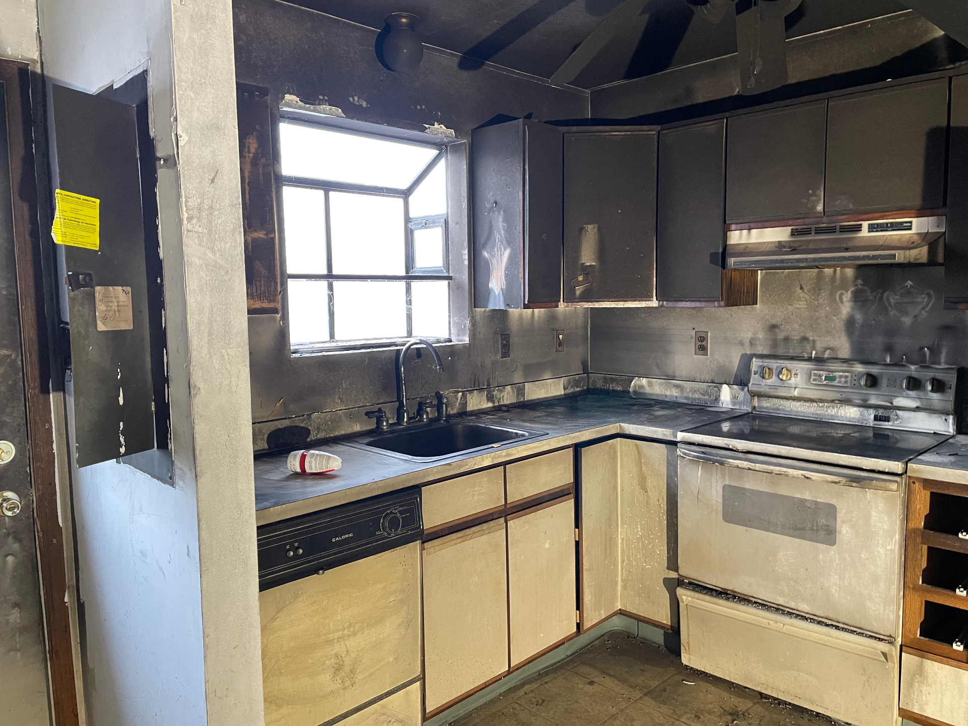 Full Renovation — Island Home — Before